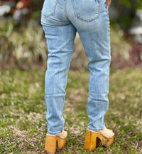 Judy Blue - Slim Chance Mid Rise Jean