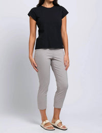 Foil - Fuss Free Capri Pant