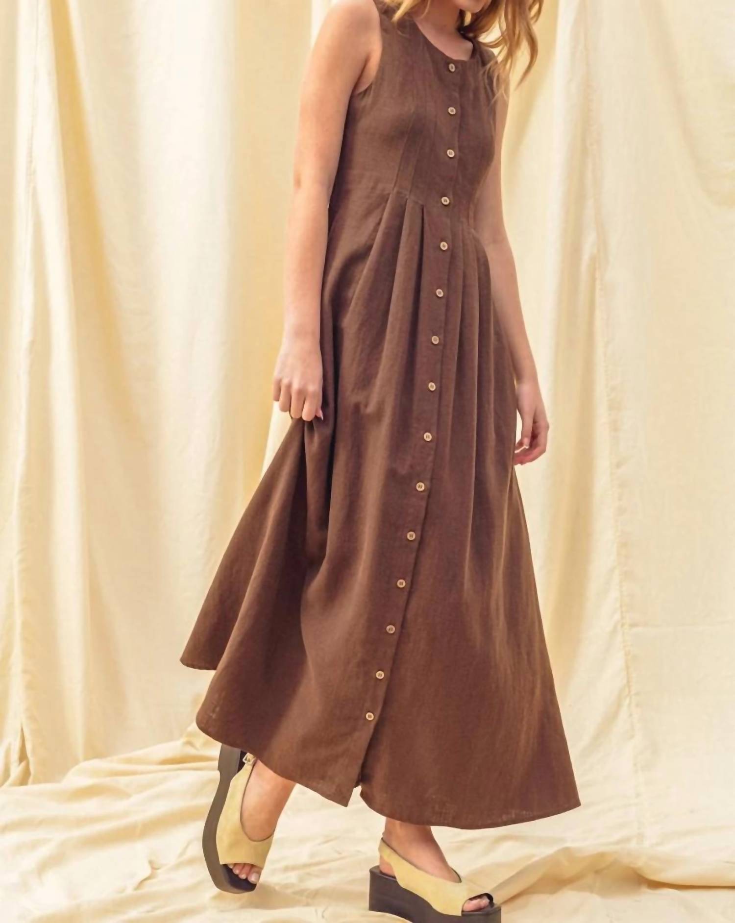 Miou Muse - Hazel Linen Maxi Dress