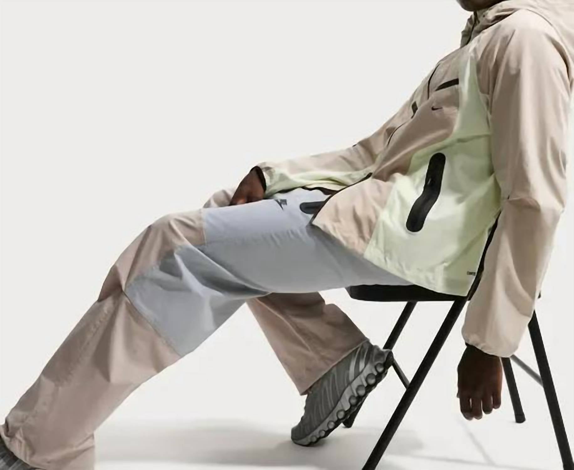 Nike - Men's tech dri-fit woven pants
