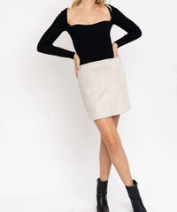 Gilli - Valerie Sweetheart Neck Sweater Top
