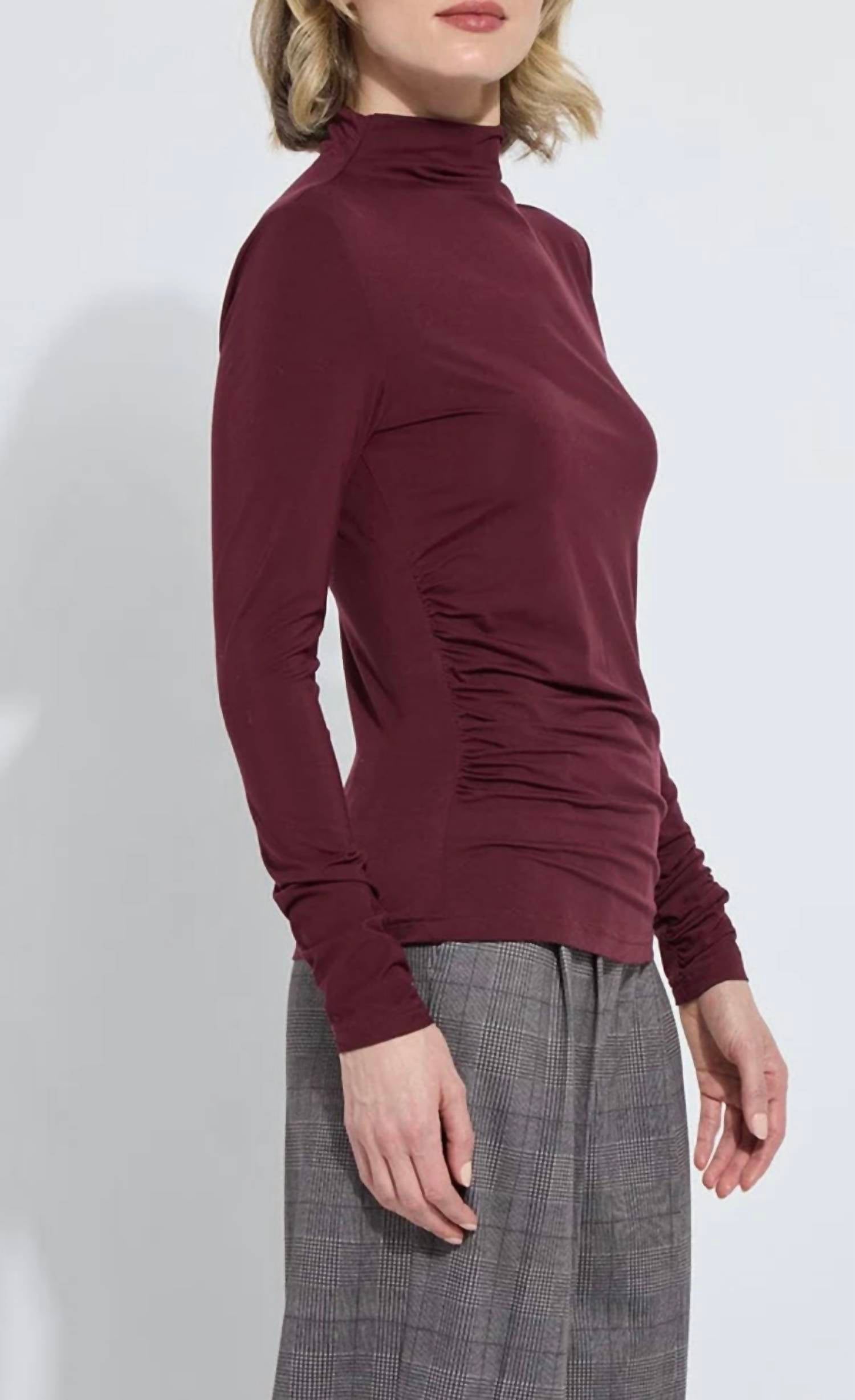 Lysse - Jovita Funnel neck blouse
