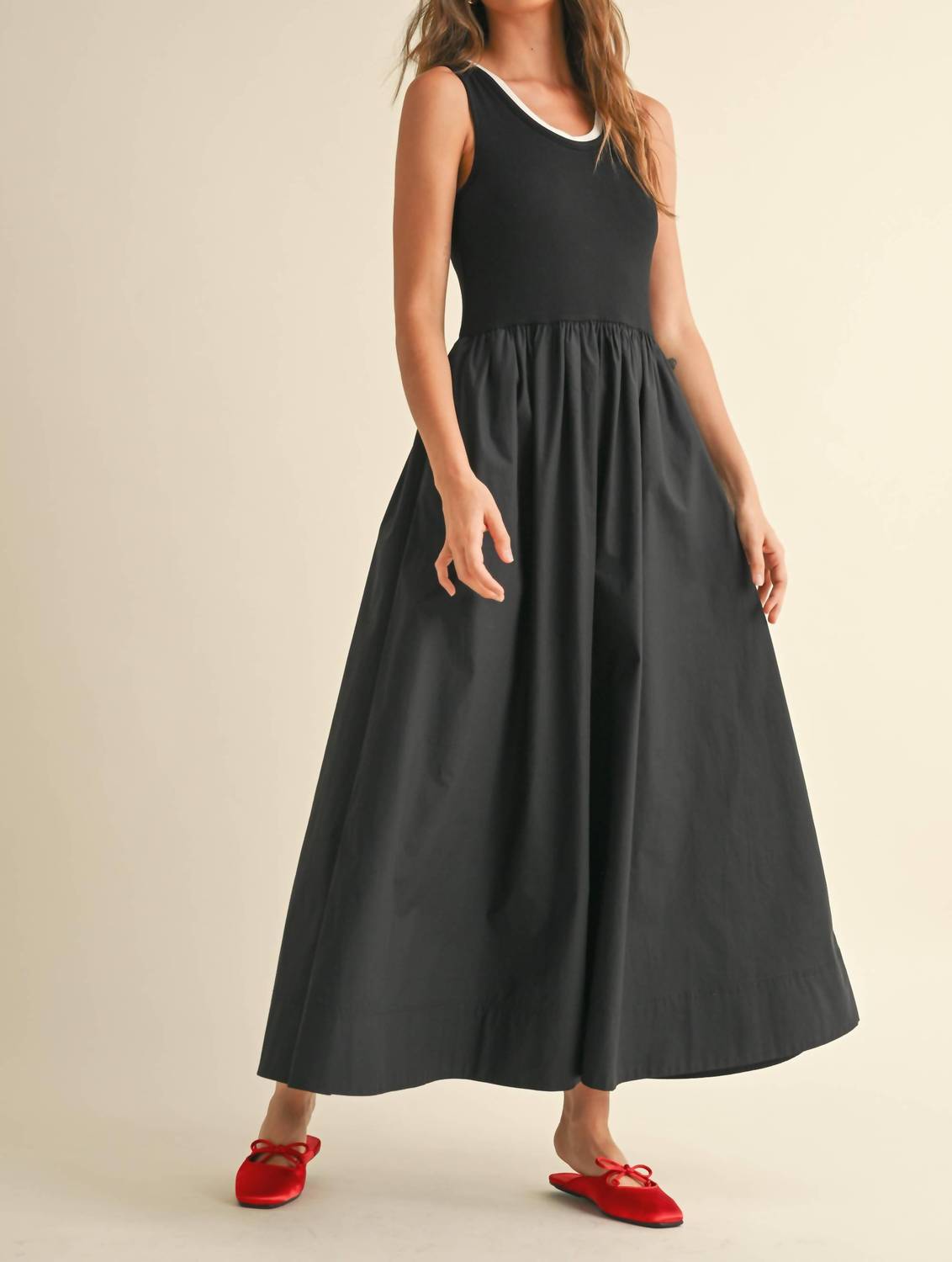 Miou Muse - Trim Maxi Dress