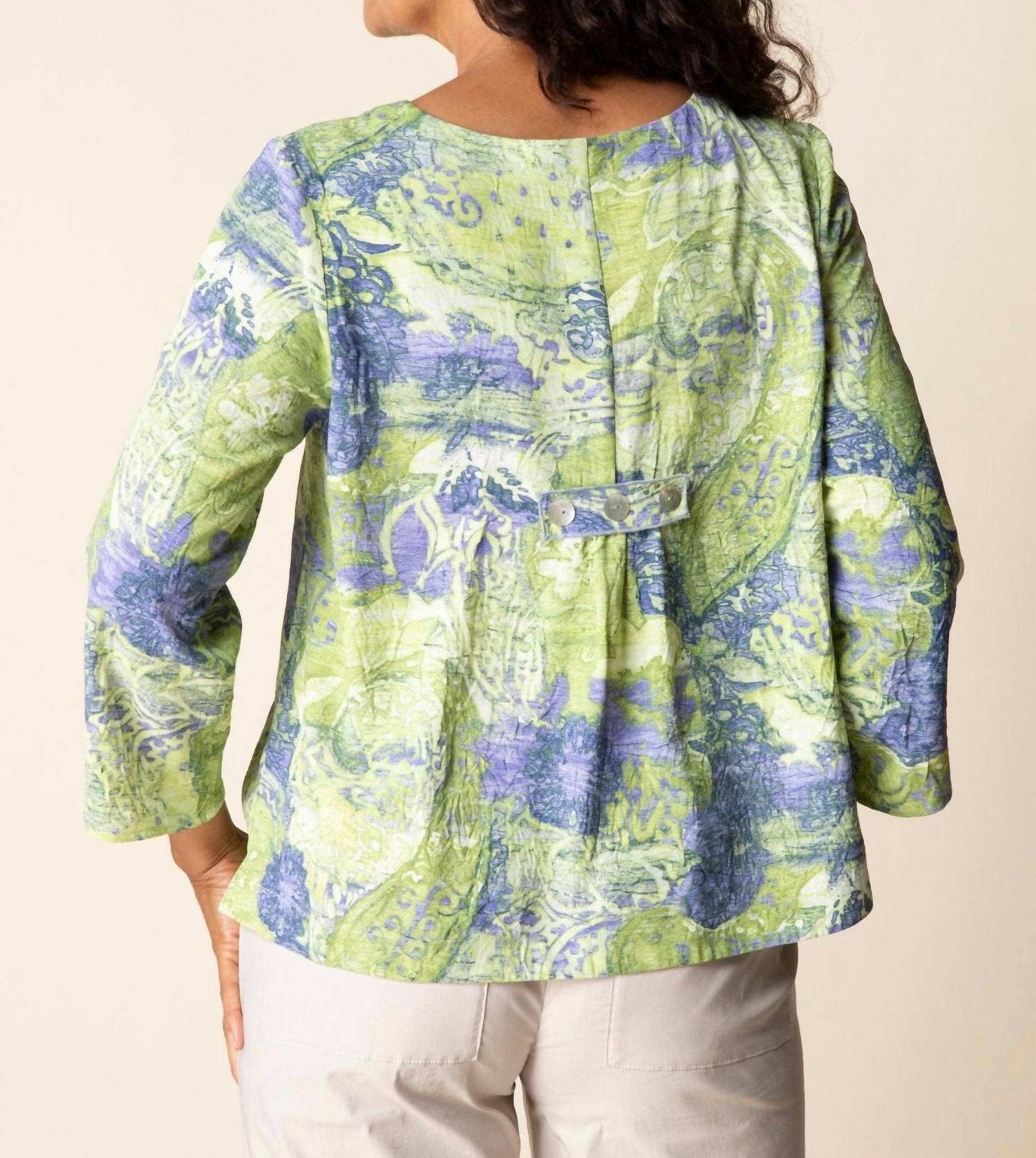 Habitat - Destination Unknown Medley Pleat Back Pullover Top