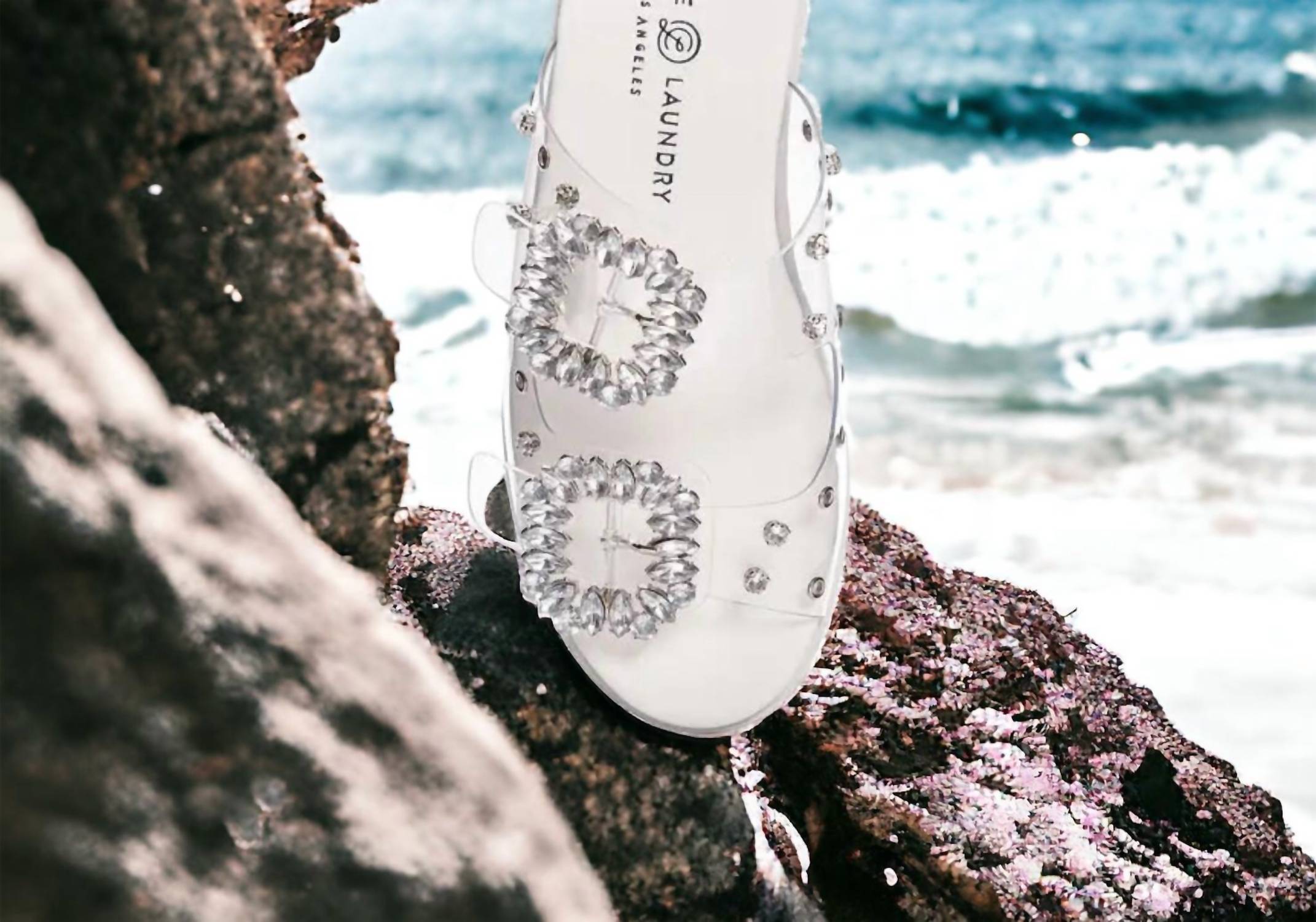 Chinese Laundry - Women's Surf Clear Vinyl Sandals