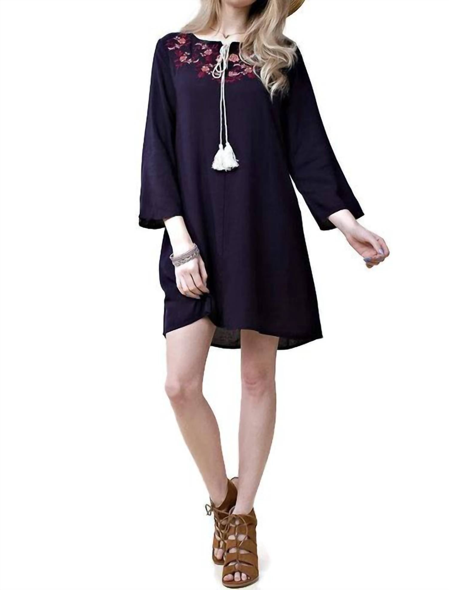 Kori - Floral Embroidered Shift Dress