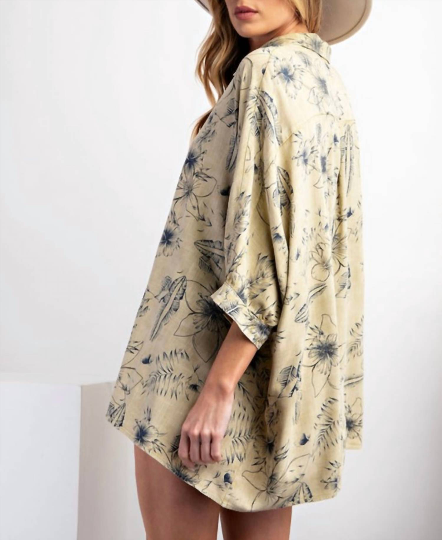 Easel - Hawaiian Dolman Top