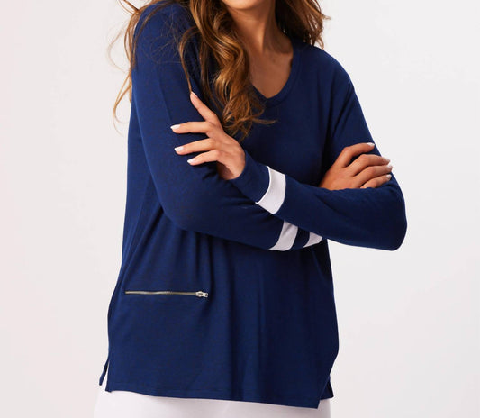 French Kyss - Zip Pocket V-Neck Top