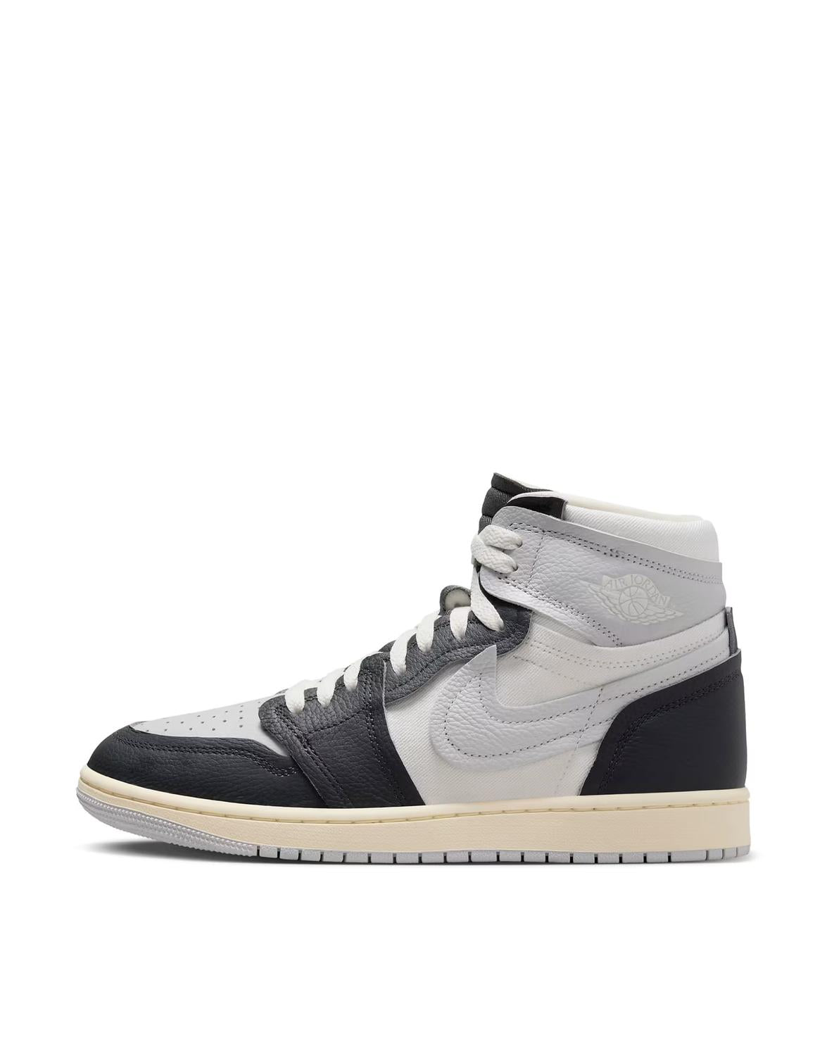 Jordan - Women's Air Jordan 1 Sneaker