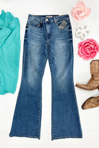 Kut From The Kloth - Ana Flare Jean