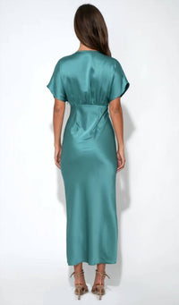 Adelyn Rae - Charlotte Flutter Sleeve Midi Dress
