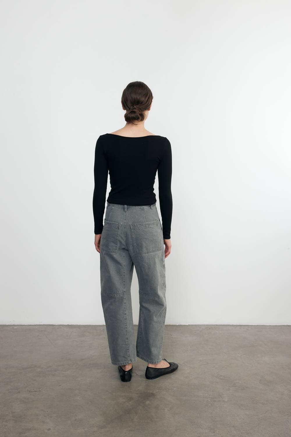 Enza Costa SMOKED UTILITY PANT in washed grey - women's pants - detail view