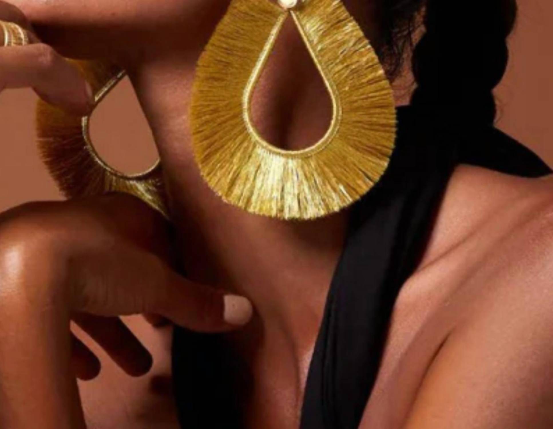 Erika Peña - Women's Silvia Tassel Earring
