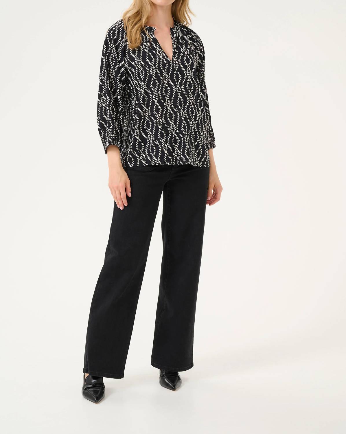 Kaffe - Kasigrid V-notch Neck Blouse