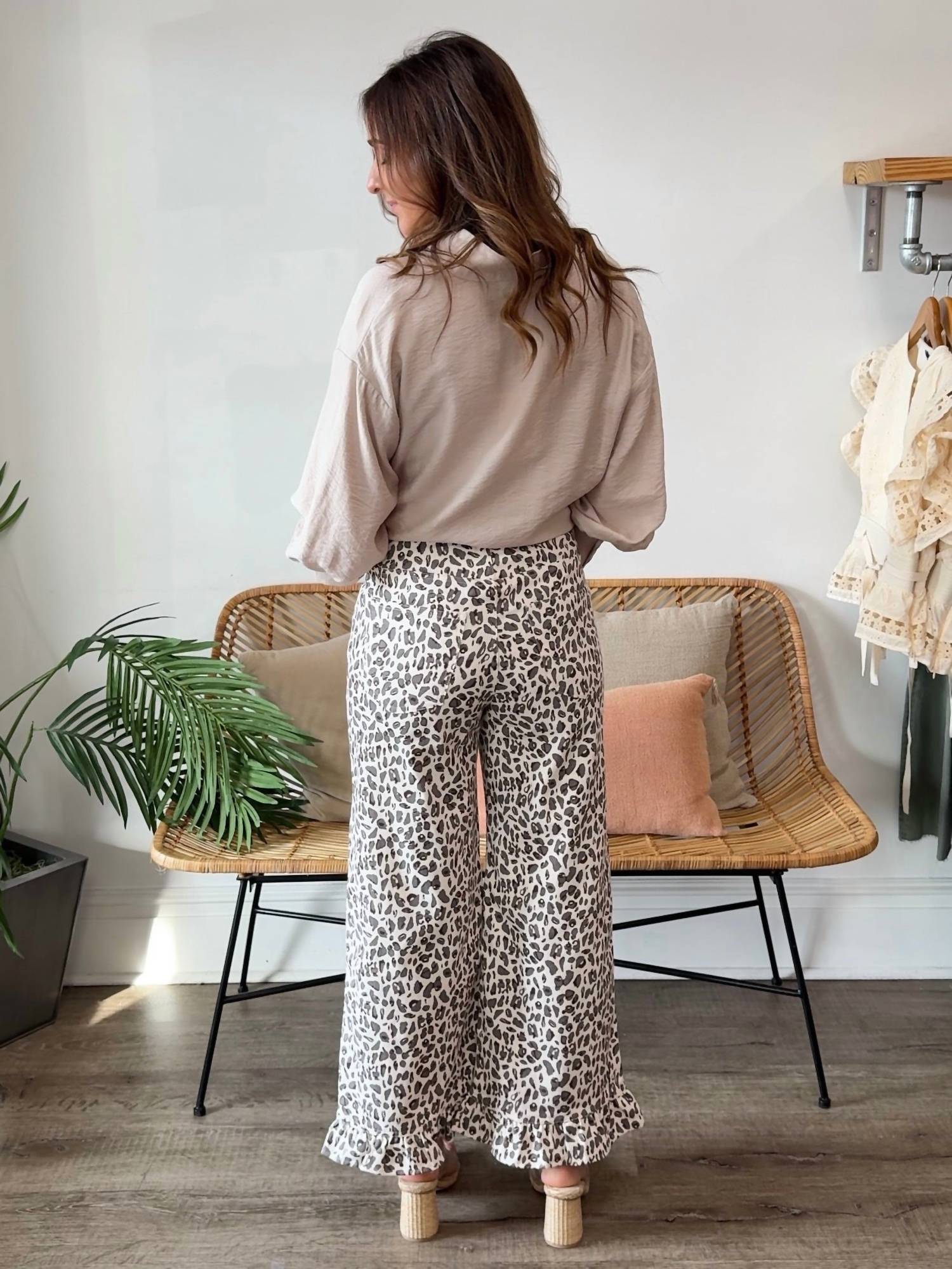 Entro - Clara Leopard Wide Leg Pants