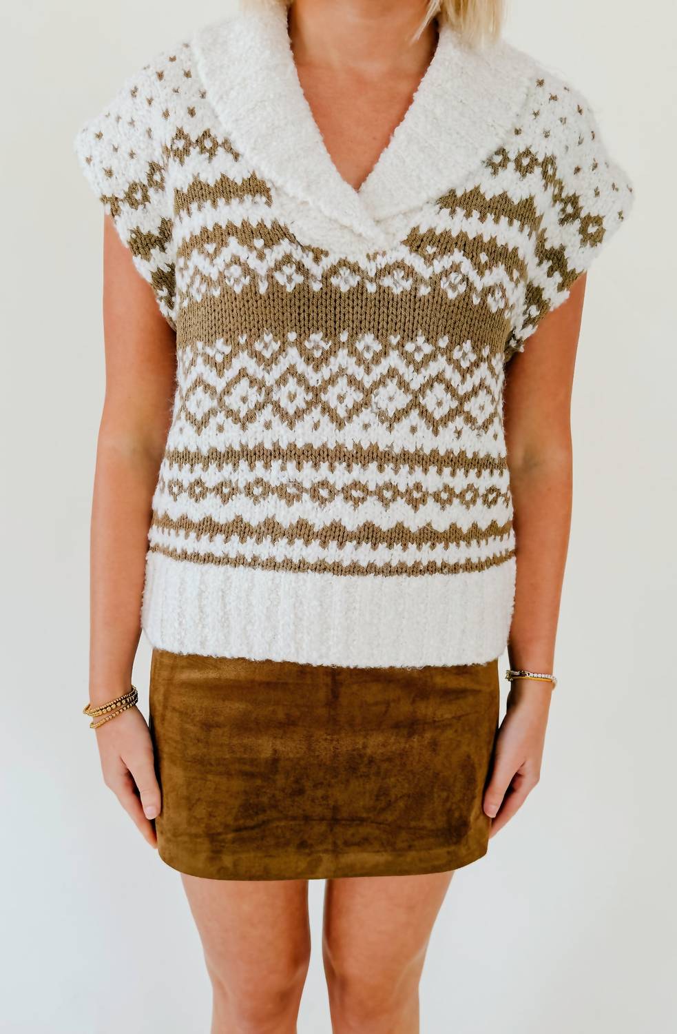 STEVE MADDEN Paulie Collared Sweater Vest Top in cream taupe - women's jacket