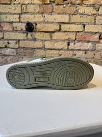 Autry - Women's Medalist Mid Sneaker