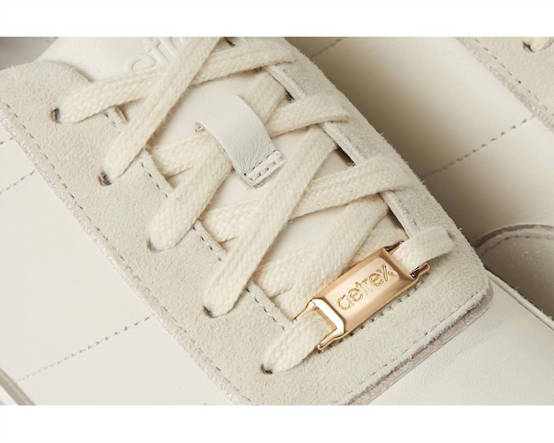 Aetrex - Women's Ivy Arch Support Sneaker