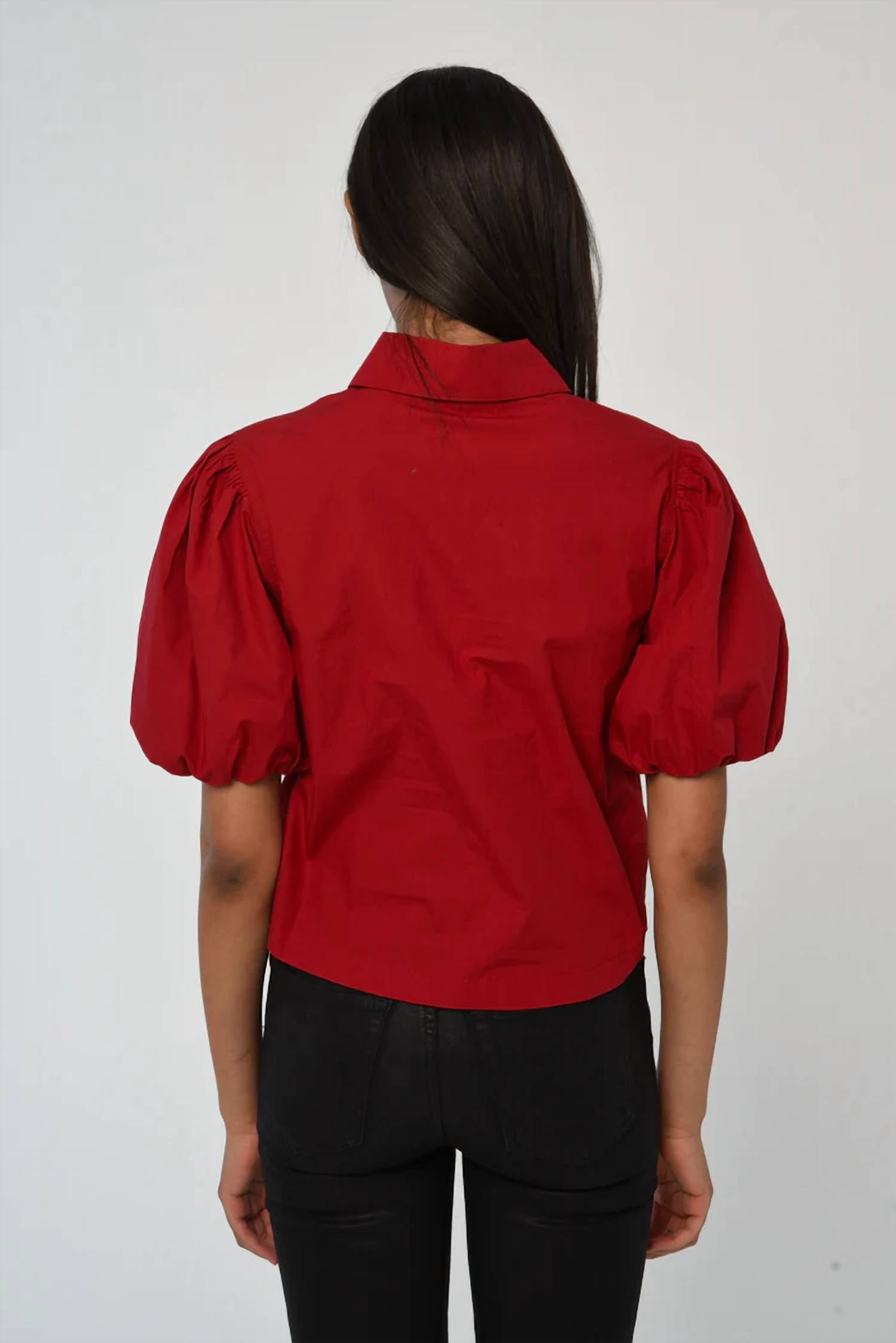 LOVE THE LABEL JAMIE TOP in american beauty 1 - women's t-shirt - detail view