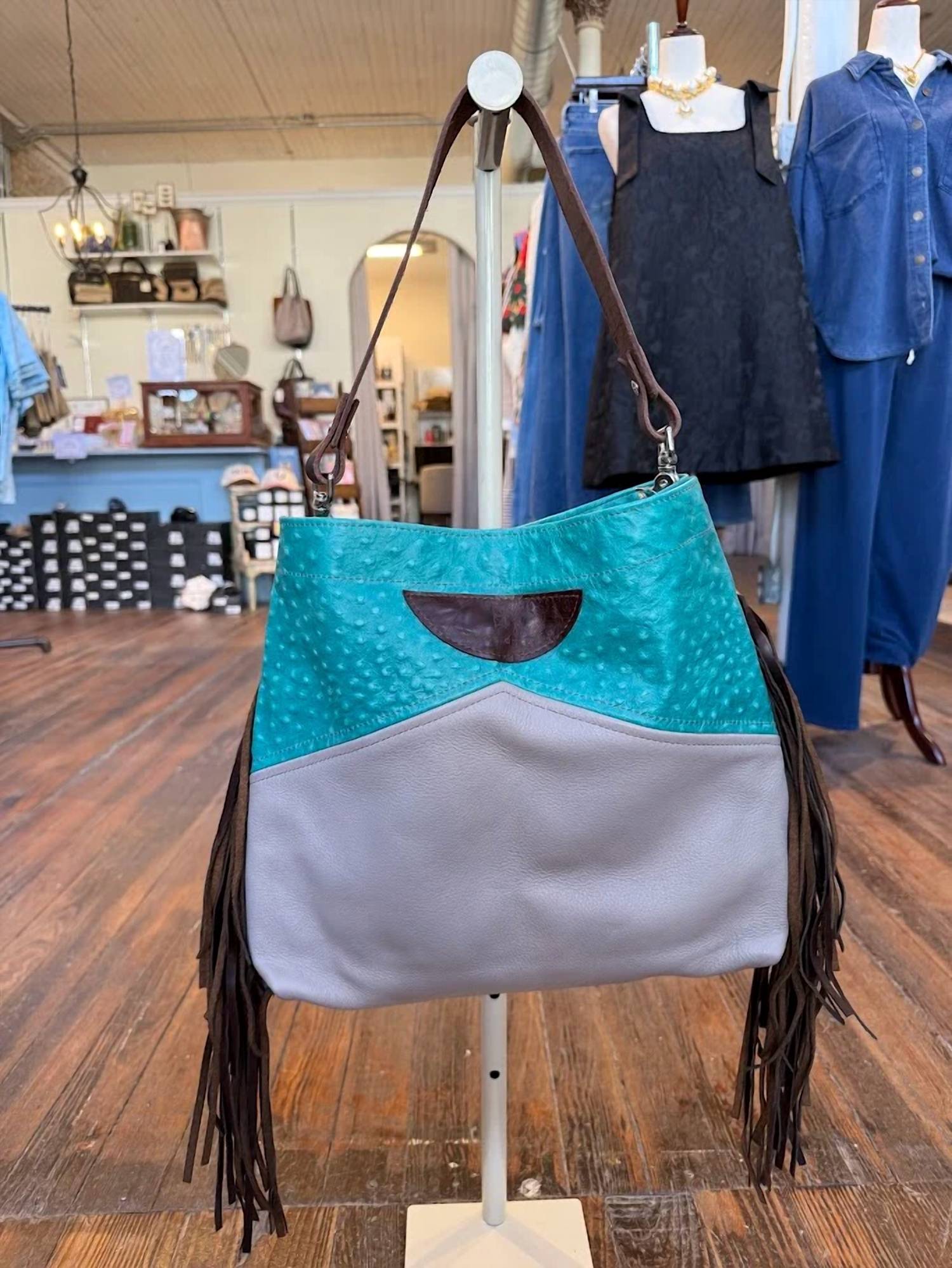 Alexis Drake - Women's Eleanor Shoulder Bag