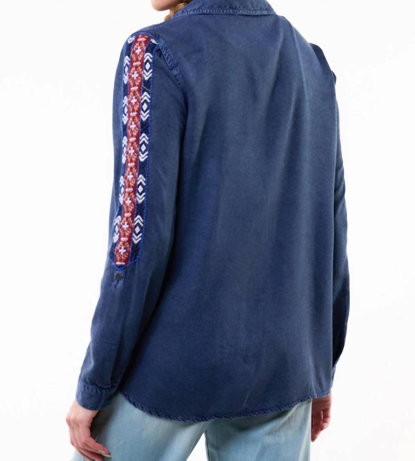 Aratta - Crafted Embroidered Button-down Shirt