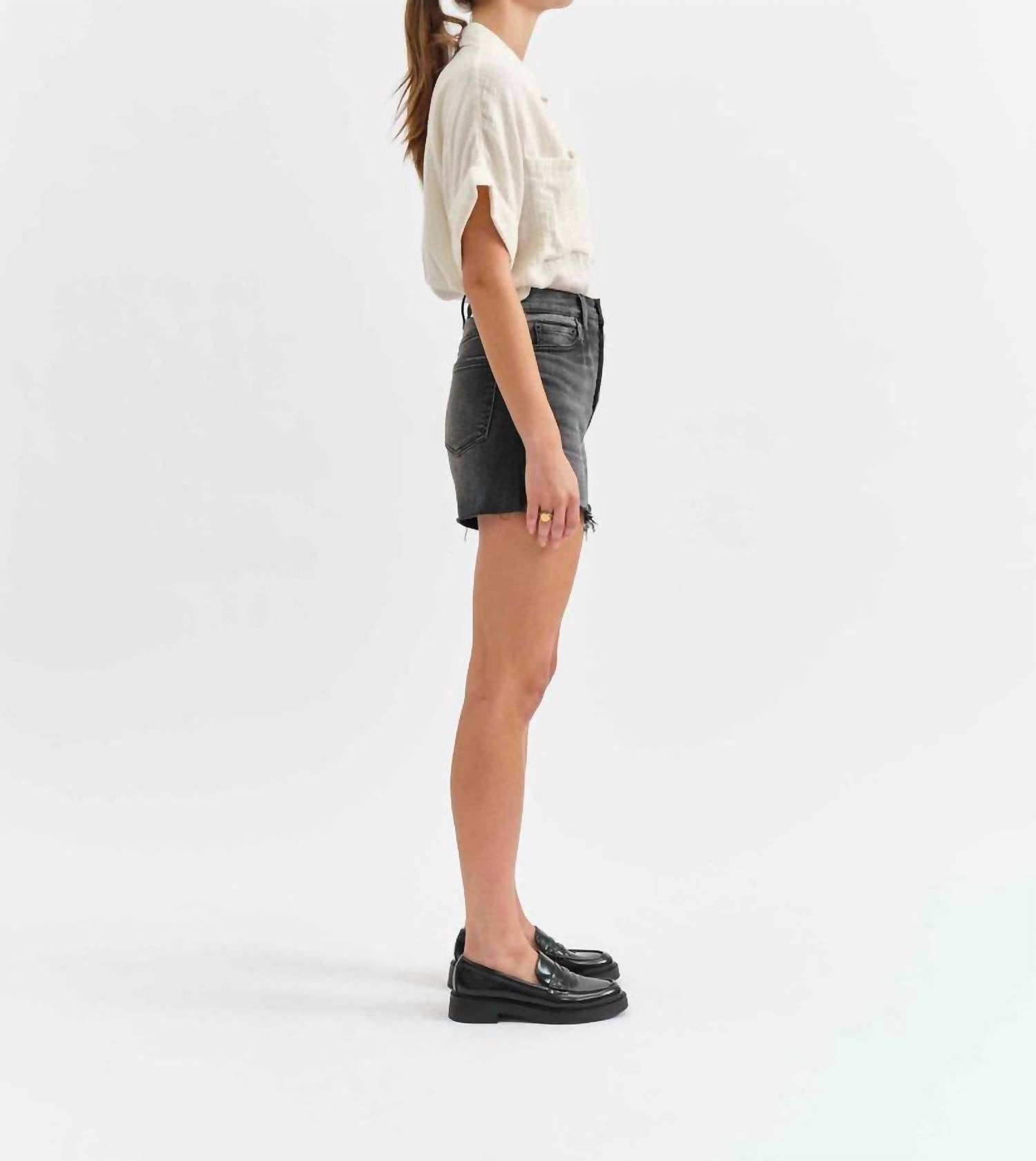 Daze - Bottom Line Short