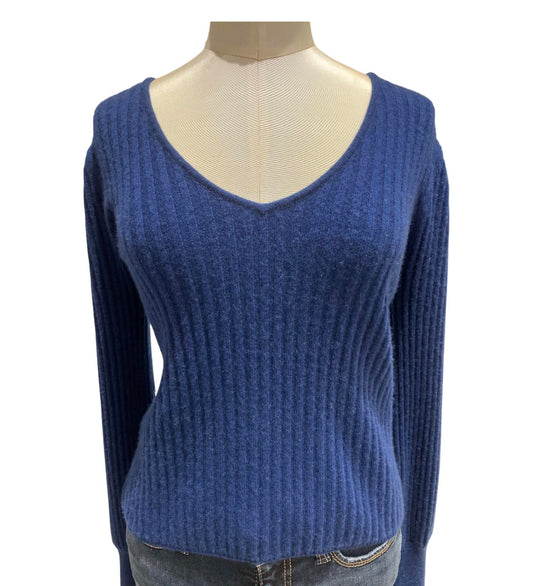 &Isla - RIO SOLID RIBBED VEE SWEATER