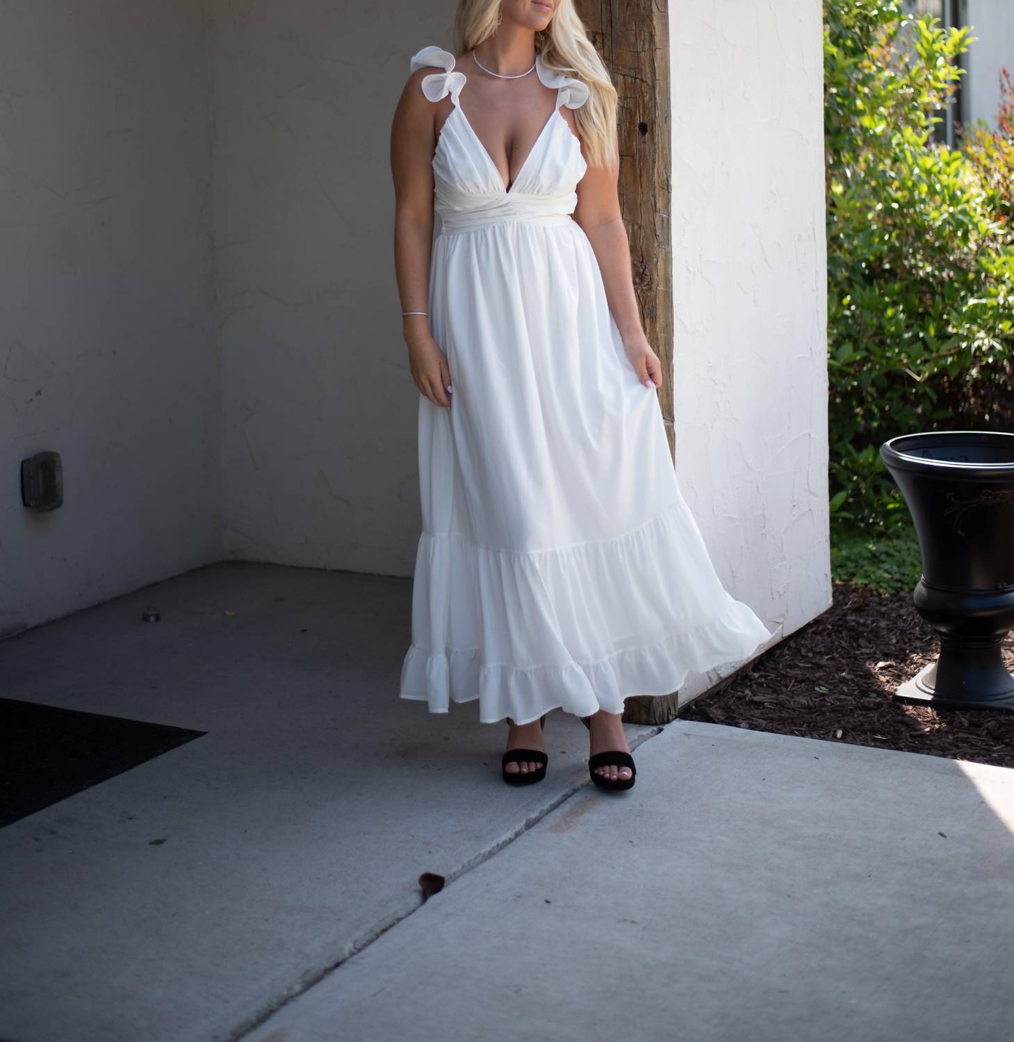 Main Strip - Women's Luna Ruffle Maxi Dress