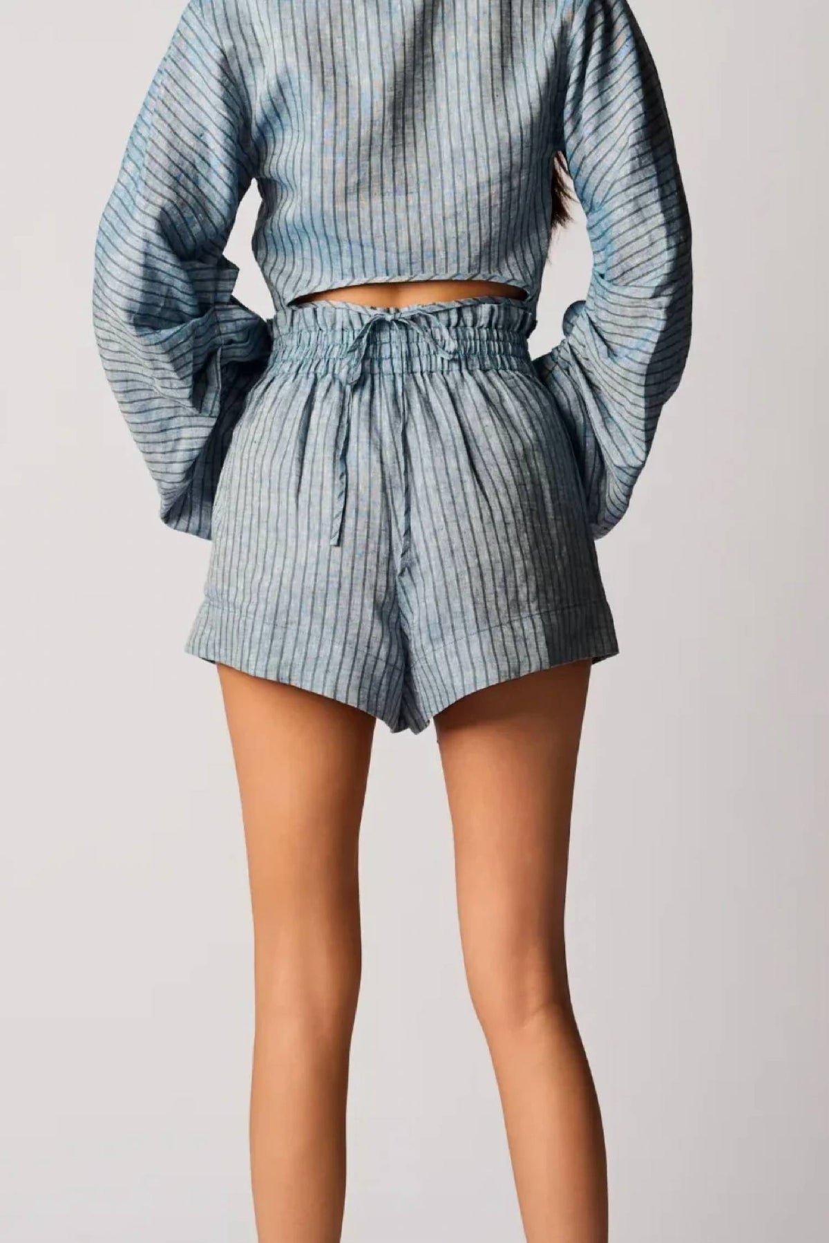 Hevron - Mira Short