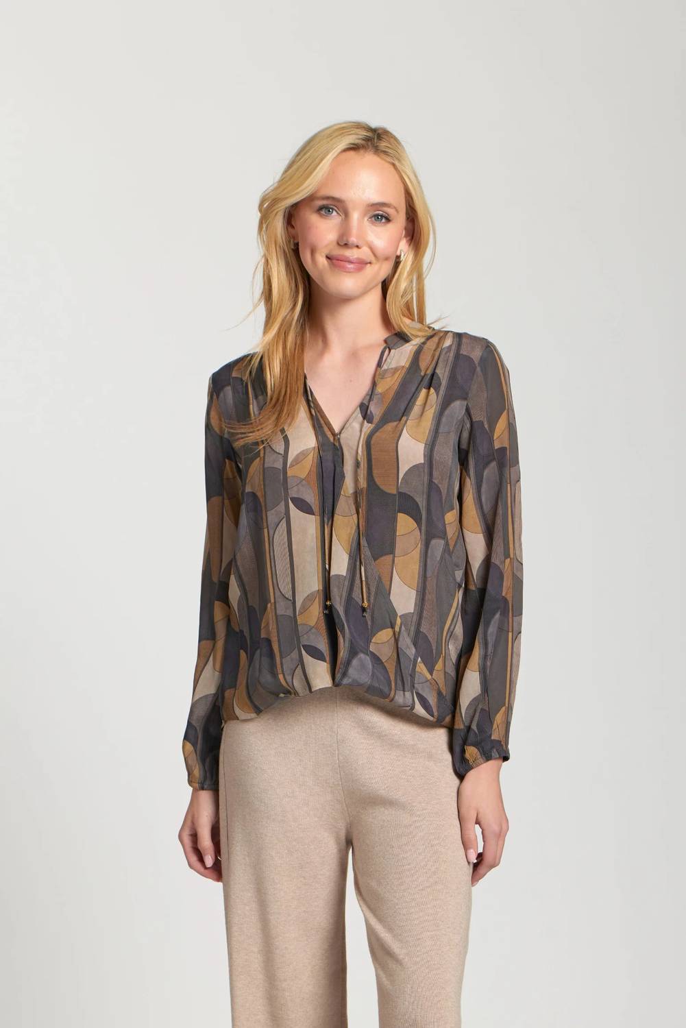 Apny - Deco Print Crossover Top