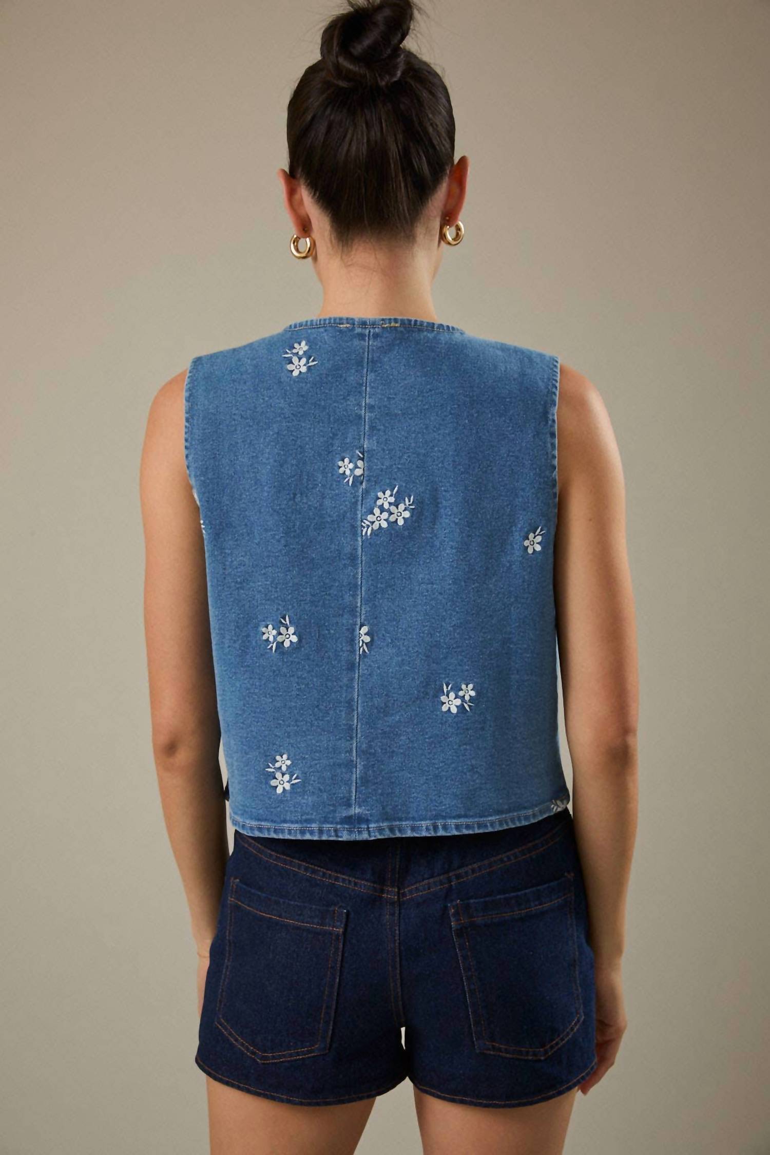 Sunday Edition - Flower Embroidered Pocket Vest