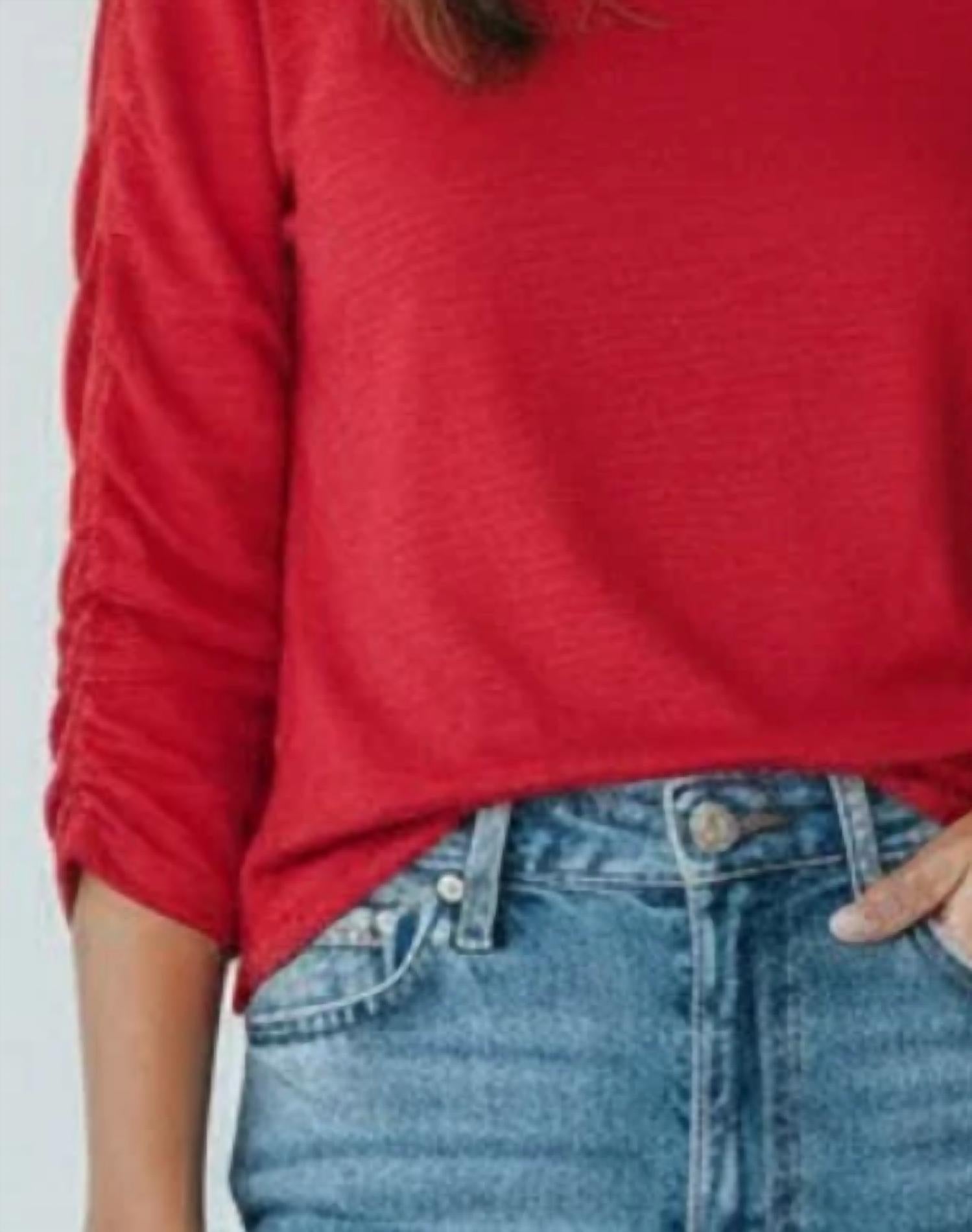 Elliott Lauren - Ruched Sleeve Tee