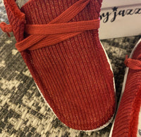 Jinsi Slip On