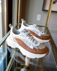 Andia Fora - Women's Chunky Sneaker
