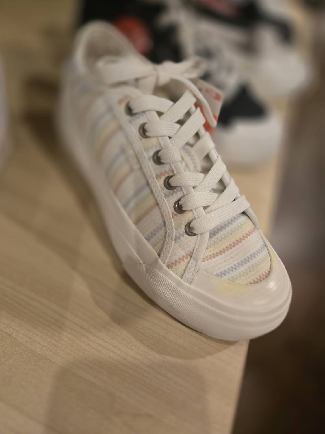 Roxy - Women's Cruiser Tennis Shoe
