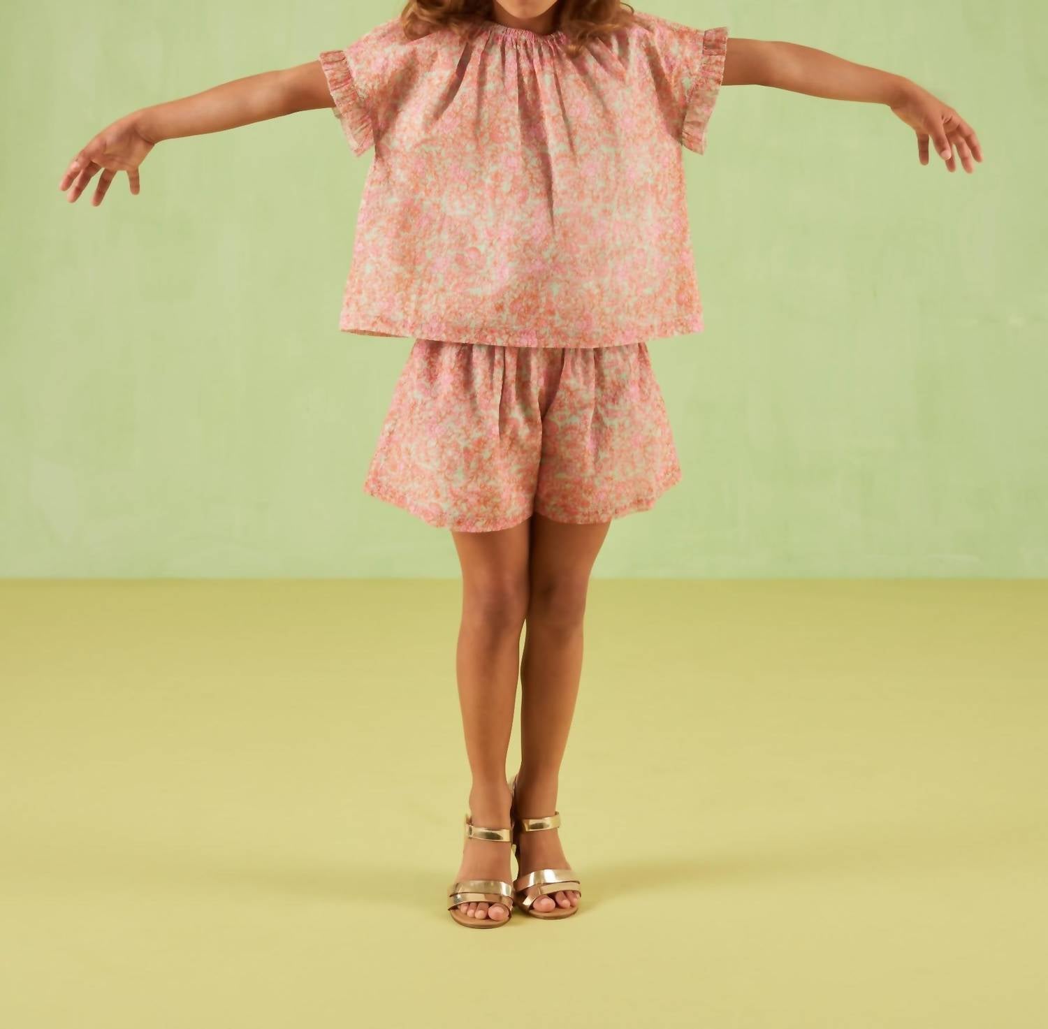 Oilily Bazar Ruffle Short Sleeve Blouse in pink floral - kids' blouse