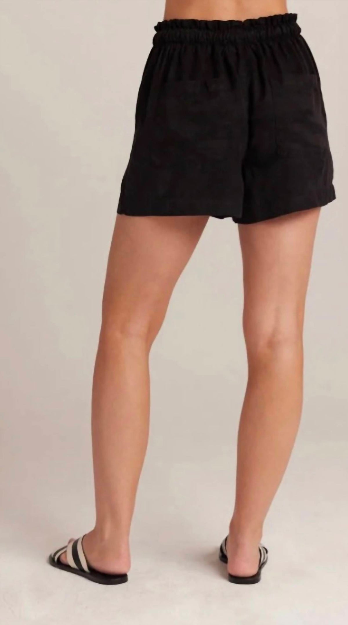 Bella Dahl - KAYLA RUFFLE WAIST SHORTS