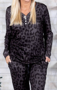 Shirley Stone - Cheetah Loungewear Set