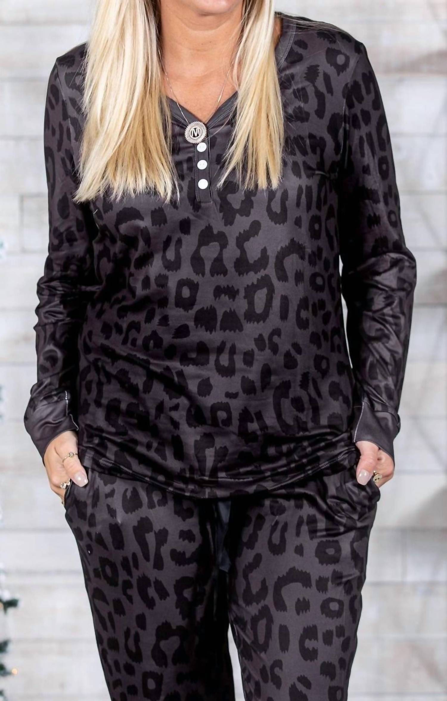 Shirley Stone - Cheetah Loungewear Set