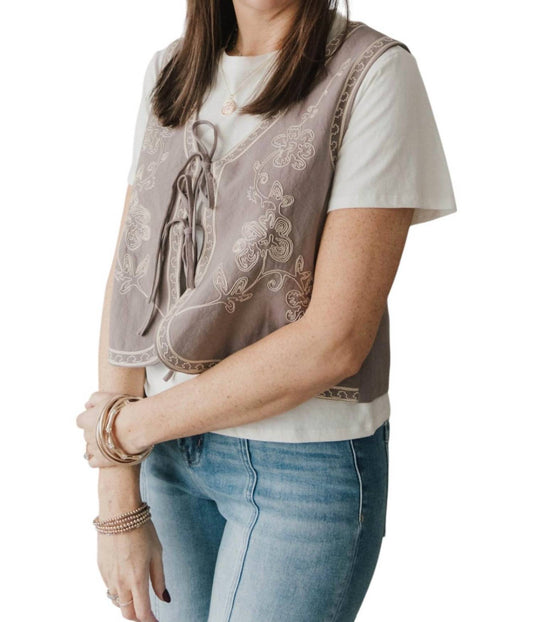 Easel - Easy On Embroidered Vest