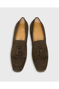 Ann Mashburn Women's Kilt Heel in chocolate suede - women's heels - detail view