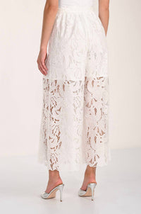Frank Lyman - Botanical Cut Out Crop Pant