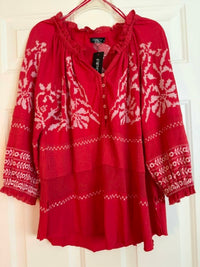 Apny - Women's Geranium Embroidered top