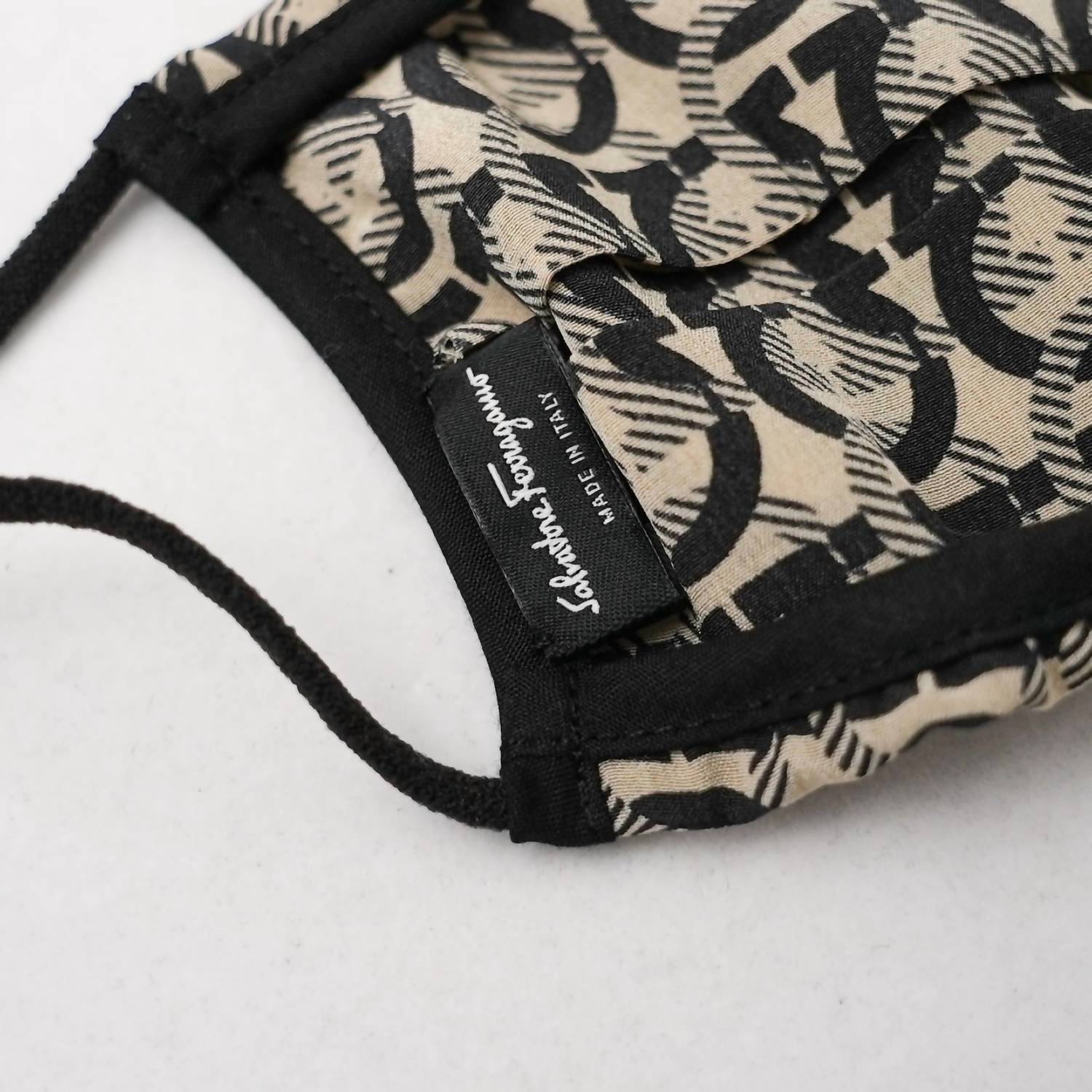 Salvatore Ferragamo - Unisex Face Mask With Pouch Set