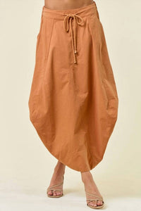 Doe And Rae - Side Tuck Detail Midi Skirt