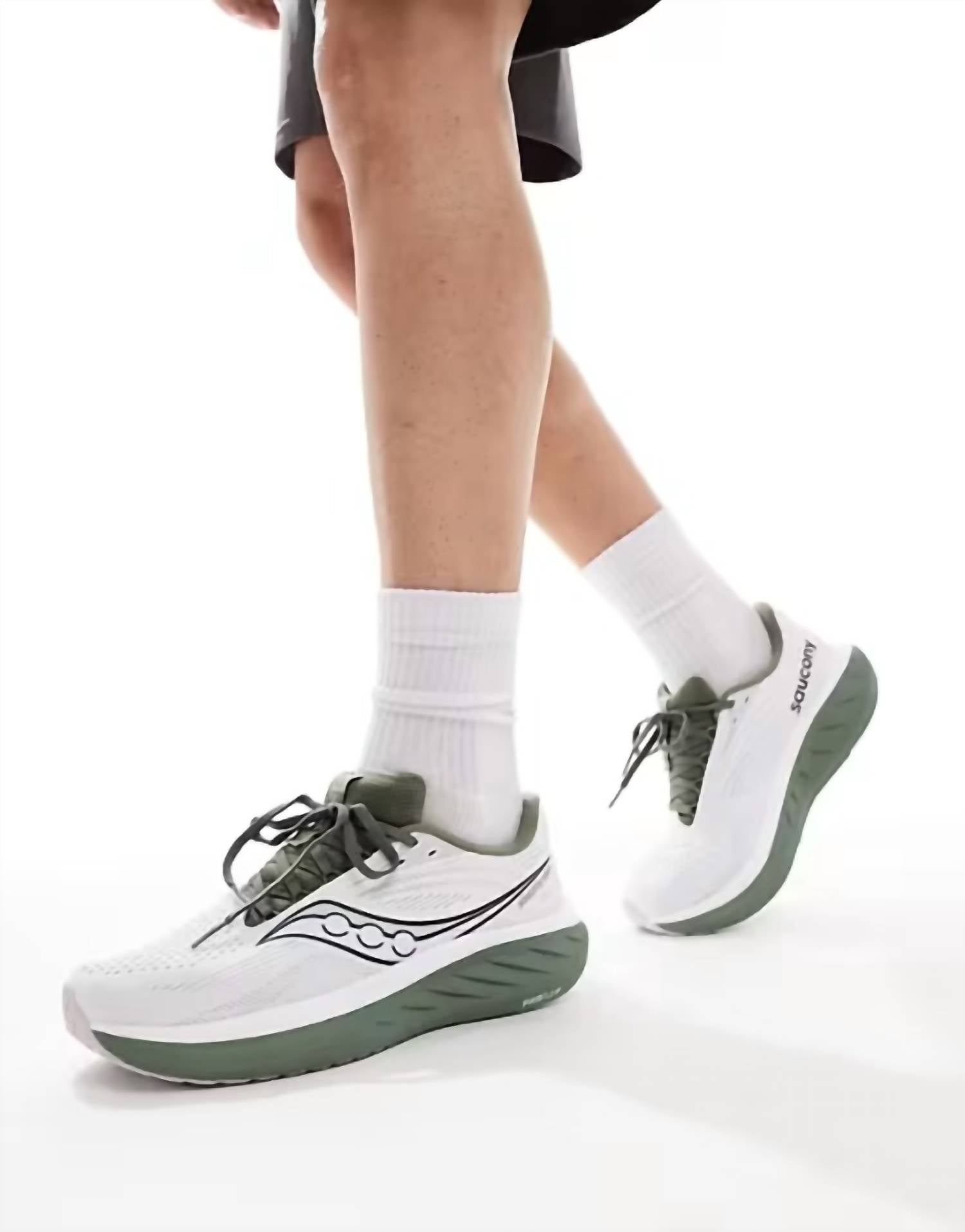 Saucony - Men's Ride 18 Running Shoes