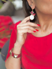 Avenue Chic - Women's Antique Pearl Earrings