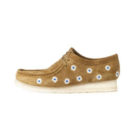 Clarks - Men's Wallabee Embroidered Shoe