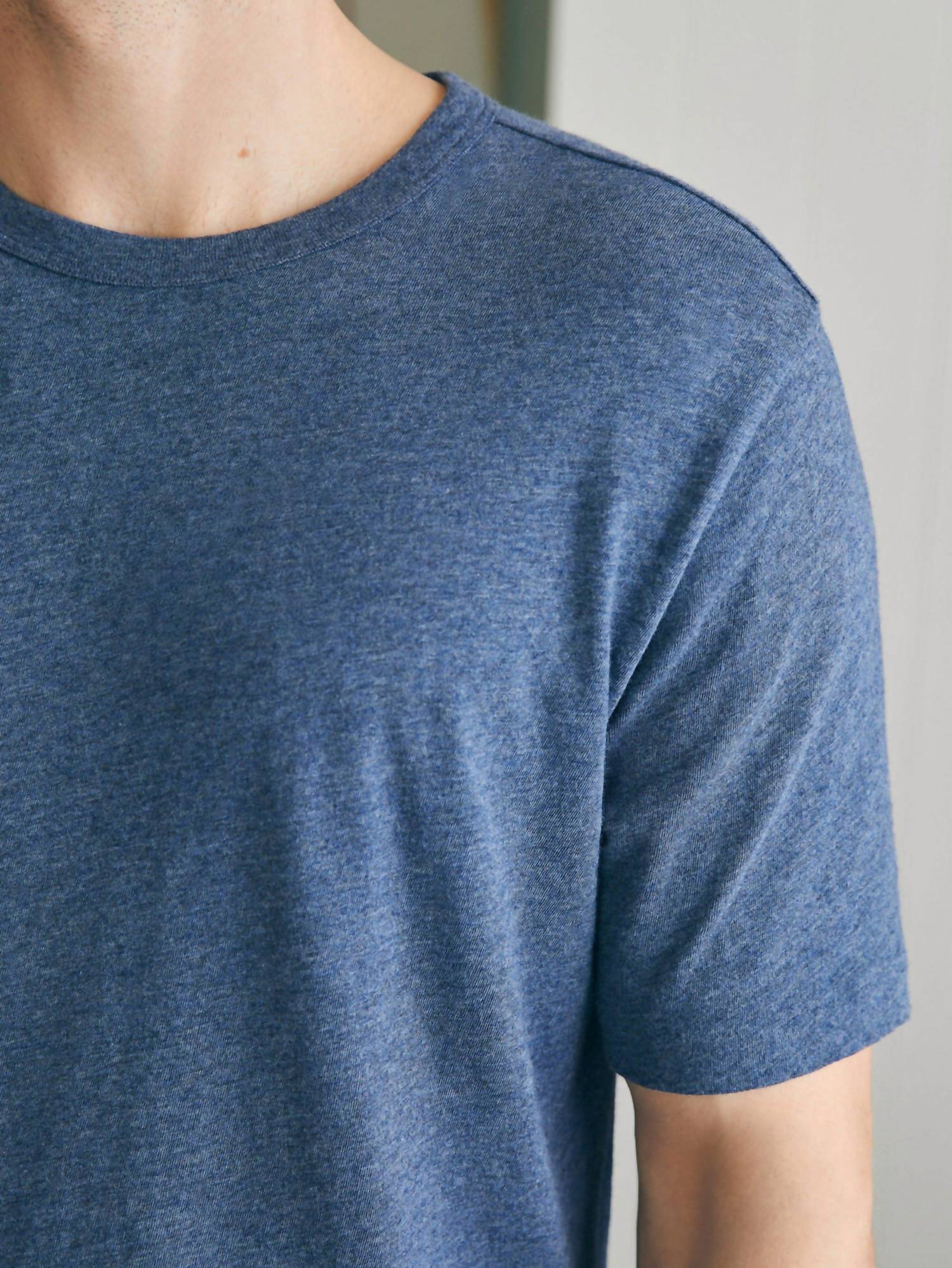 Faherty - Short Sleeve Vintage Chambray Tee