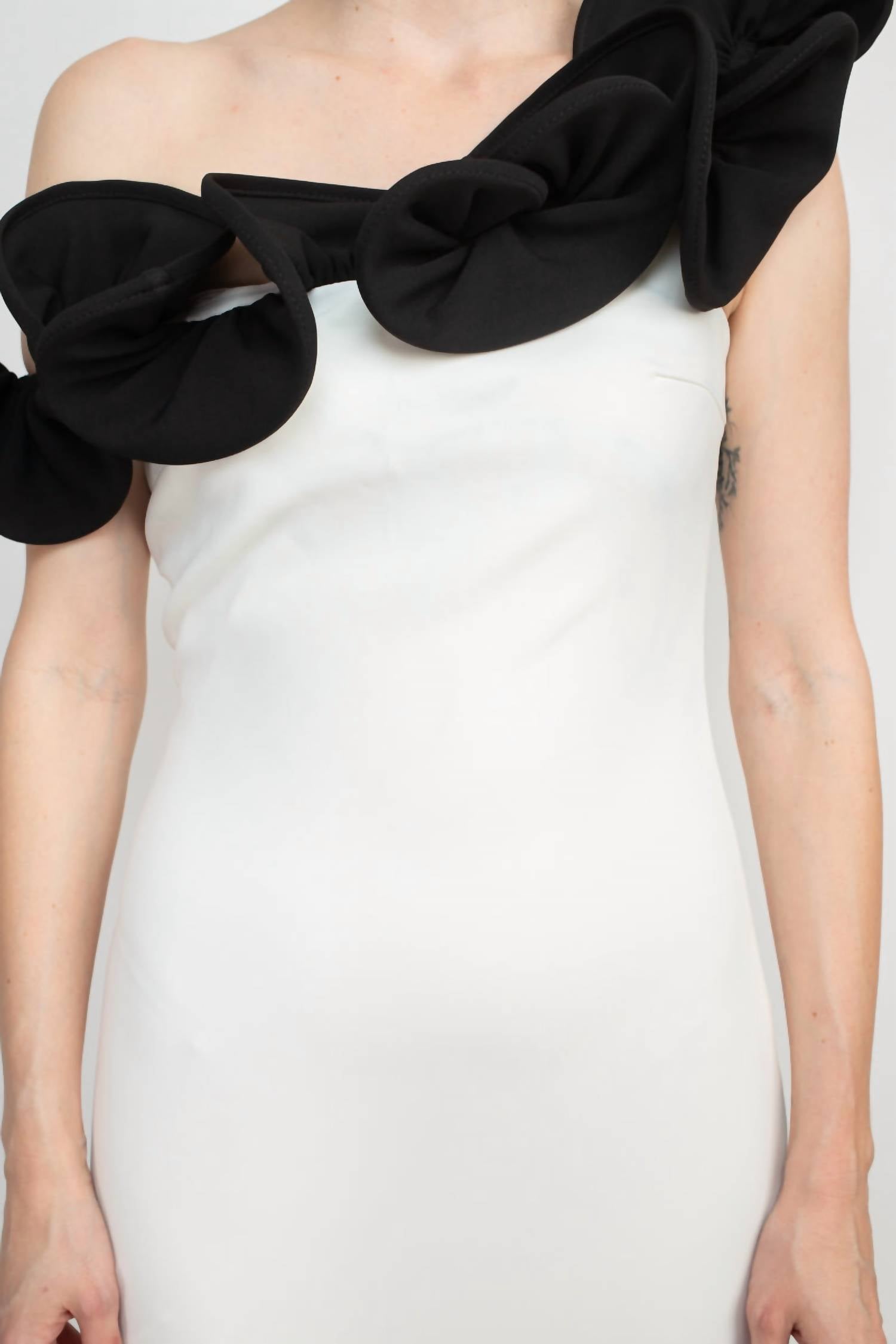 Alberto Makali - One Shoulder Floral Shoulder Scuba Gown